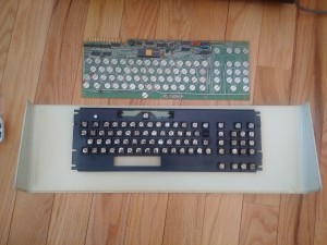 Zeus 80 - Keytronic keyboard internals