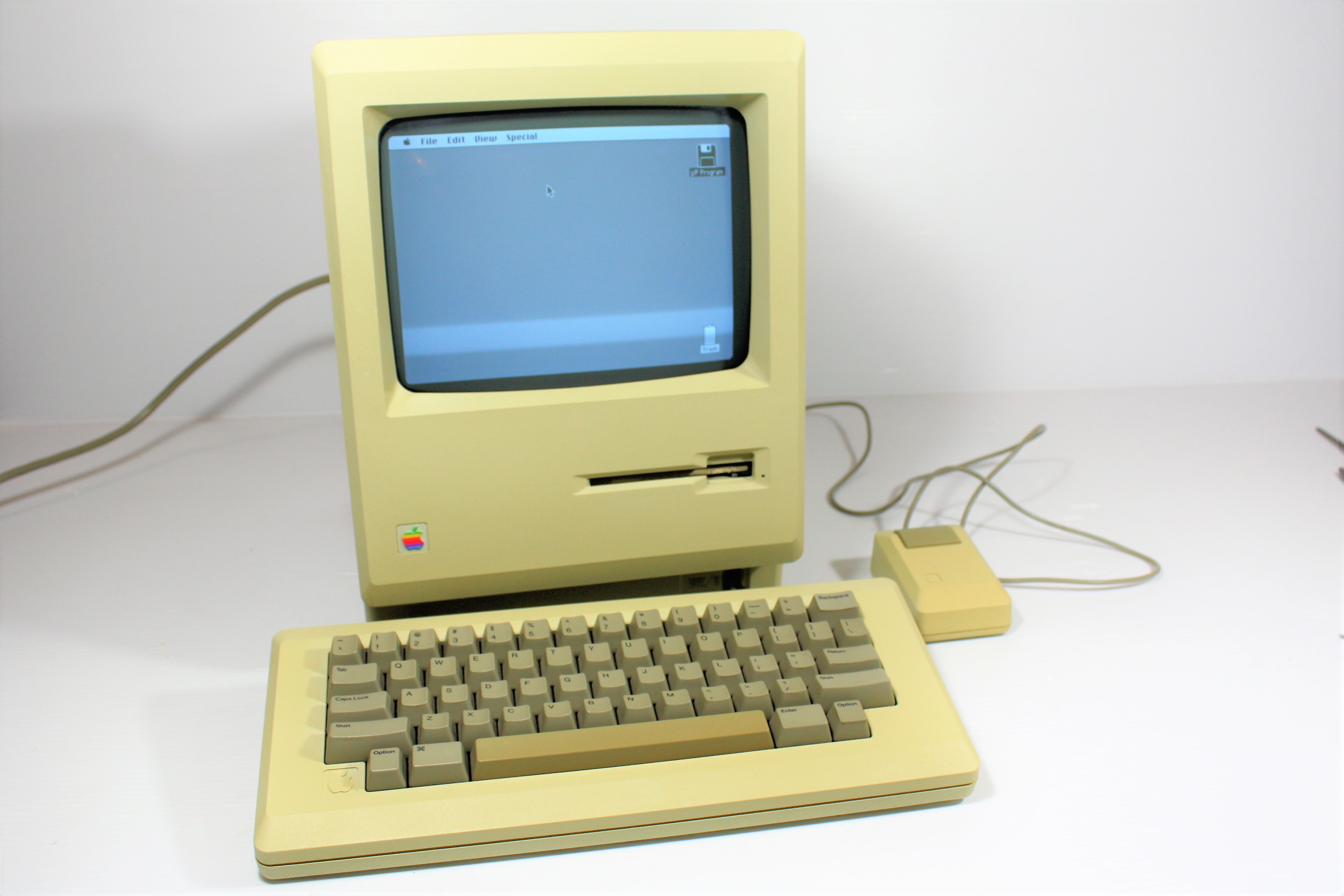 Apple Macintosh 128k upgraded with SCSI and extra memory 