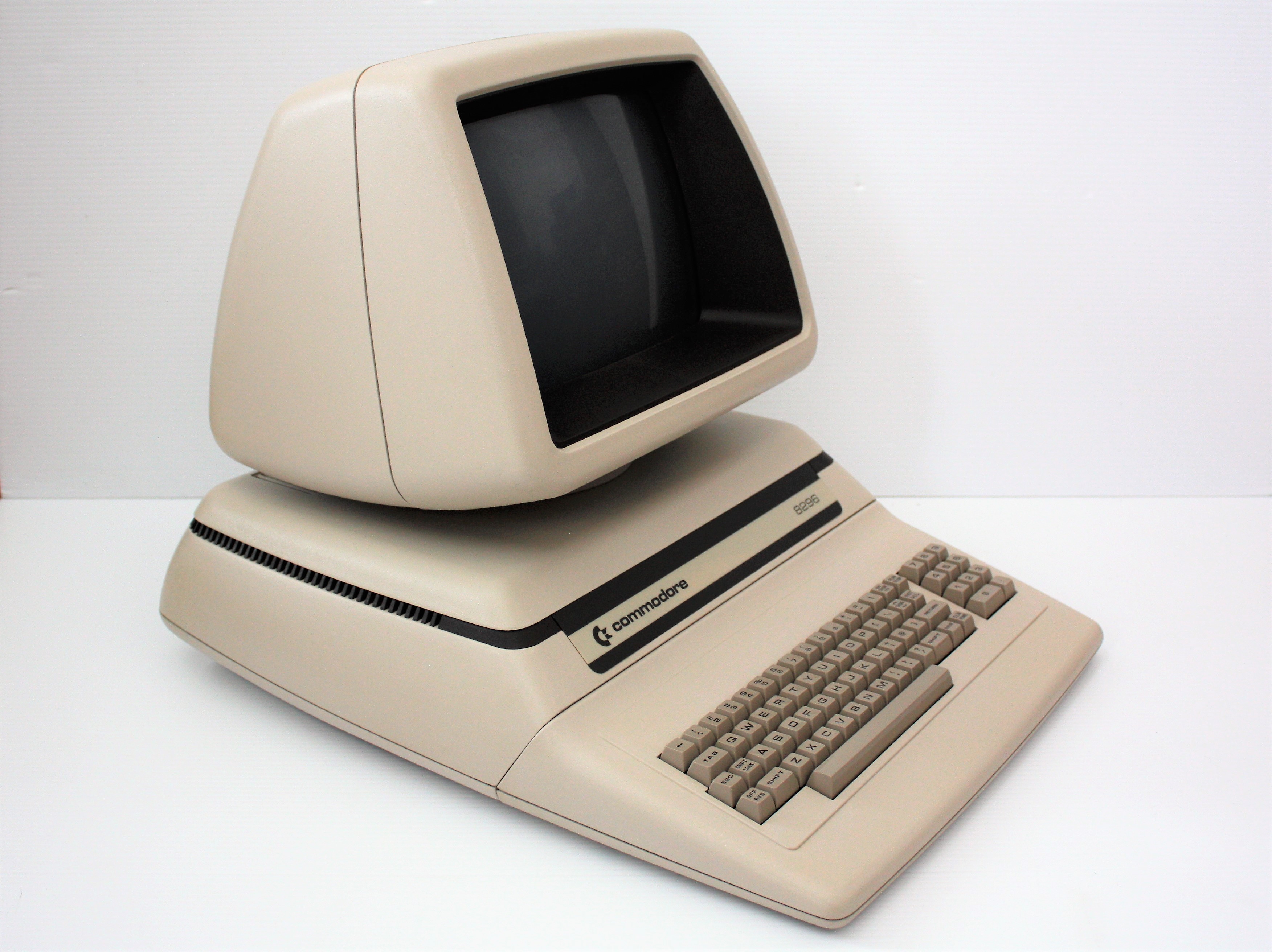 Компьютер pet. Commodore Pet 600. Commodore Pet 700. Pet 600 компьютер. Commodore Basic.